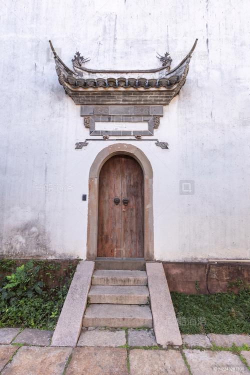 煙雨江南，木門深鎖庭院幽——探尋徽派建筑中的復古韻味